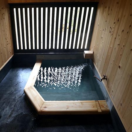 Kominka Neri（古民家煉り） Miyawaka Екстериор снимка